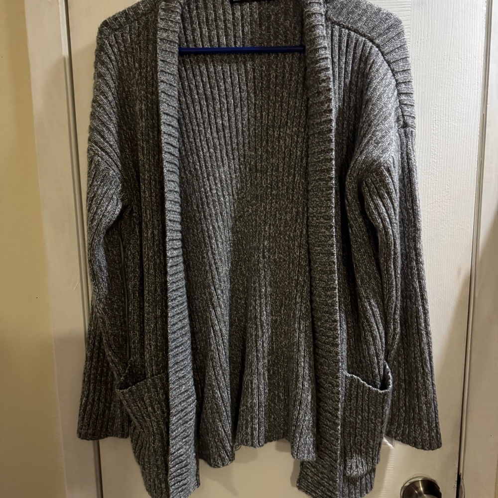7th Avenue New York & Company Women’s Gray Ribbed Cardigan Sweater Sz L